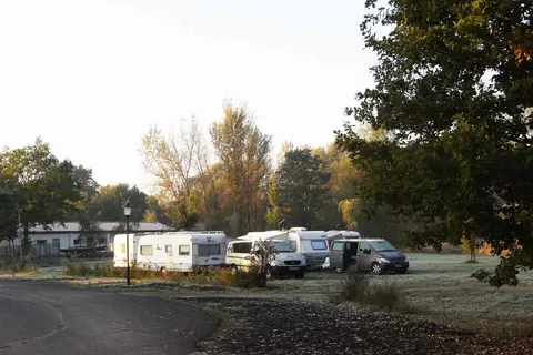Buhnenhaus Camping