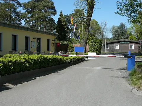 Camping & Freizeitplatz Brachter Wald