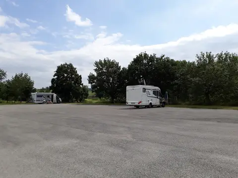 Wohnmobilstellplatz Obereisenheim